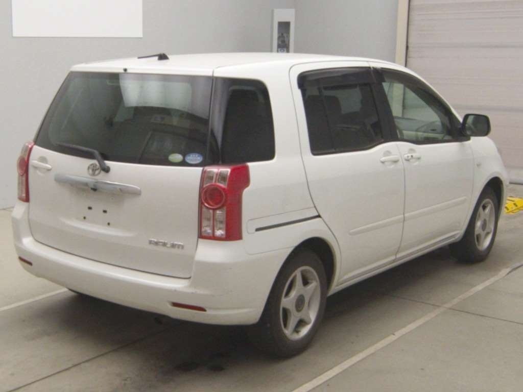 TOYOTA RAUM