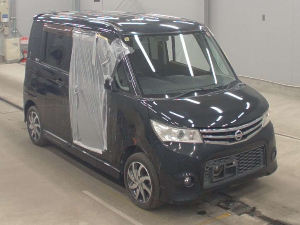 NISSAN ROOX