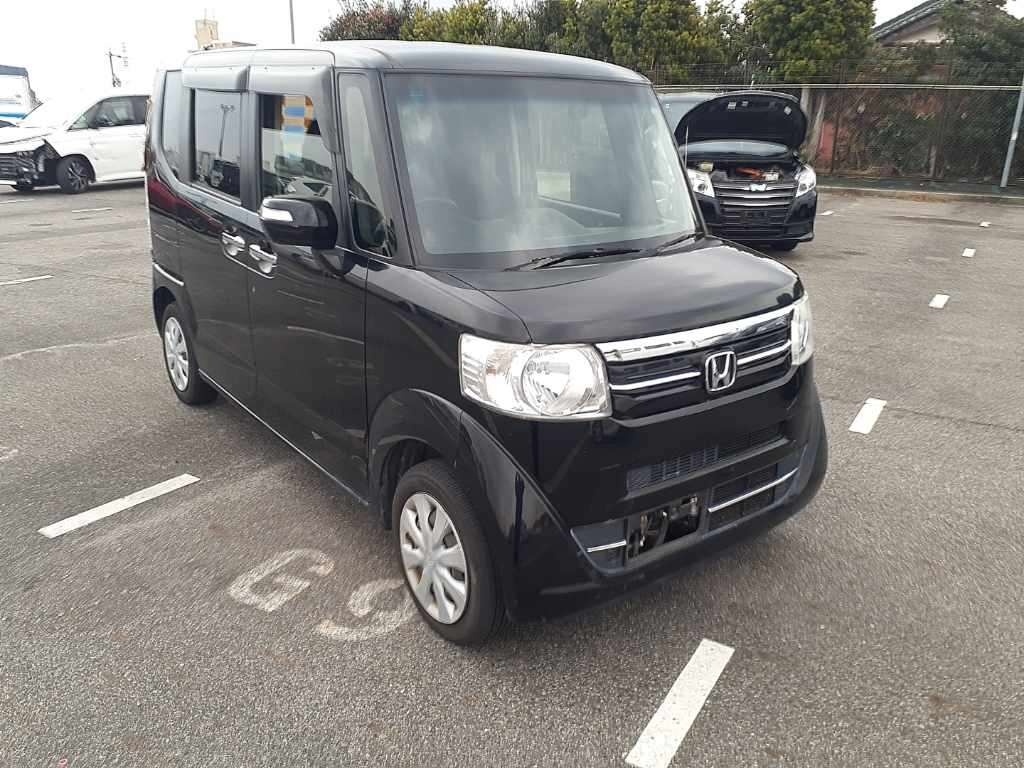 HONDA N-BOX