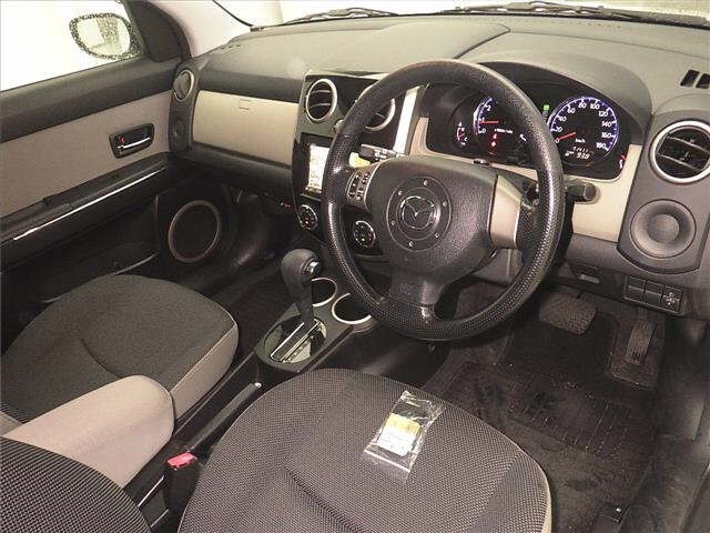 MAZDA VERISA
