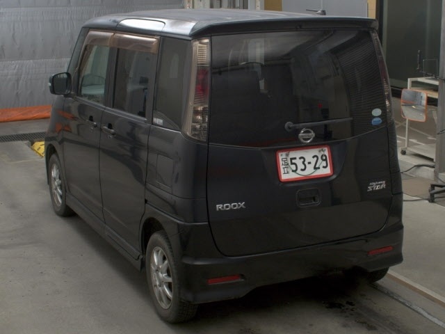 NISSAN ROOX