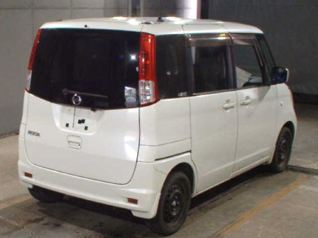 NISSAN ROOX