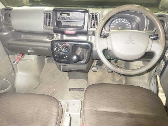 MITSUBISHI MINICAB