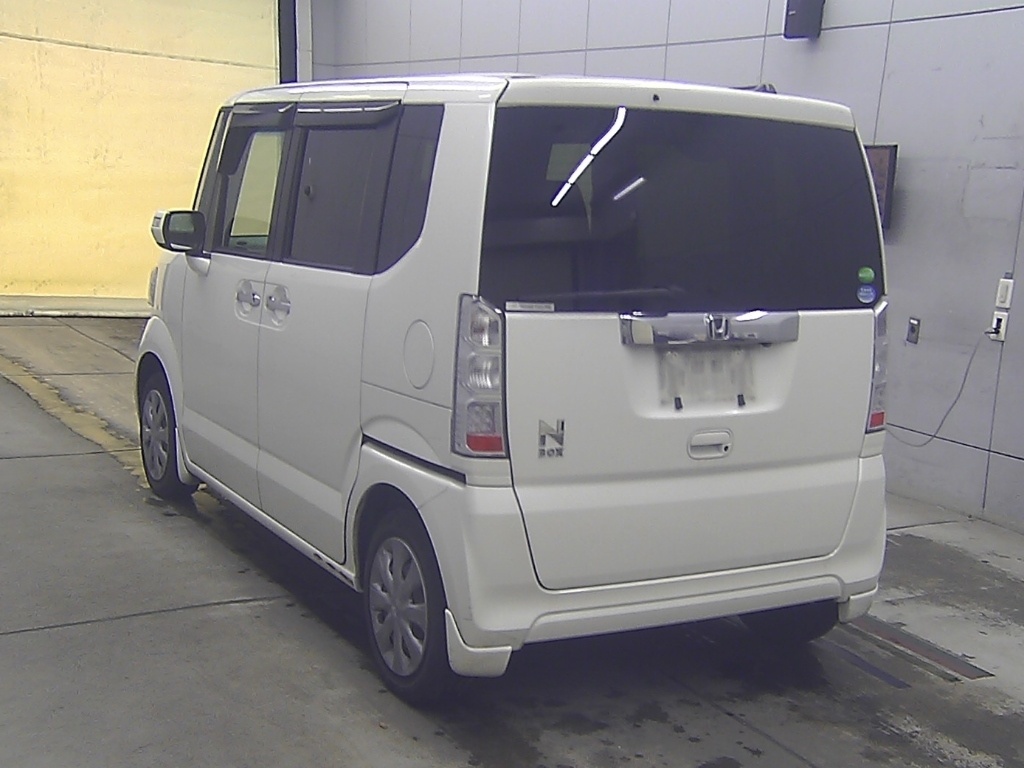 HONDA N-BOX