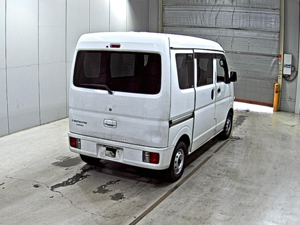 MITSUBISHI MINICAB