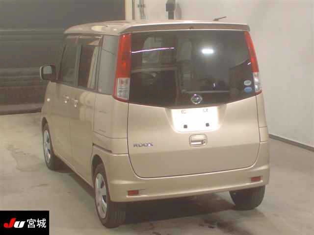 NISSAN ROOX