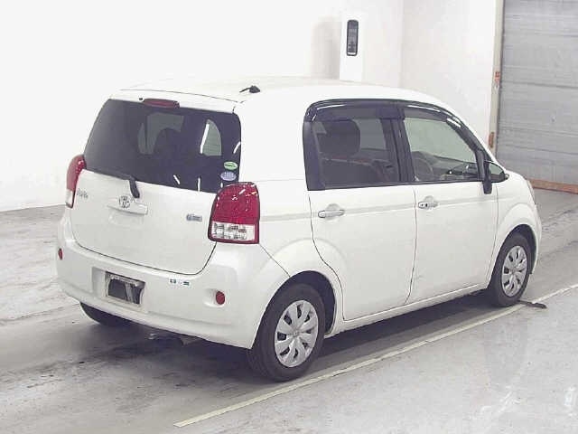 TOYOTA PORTE