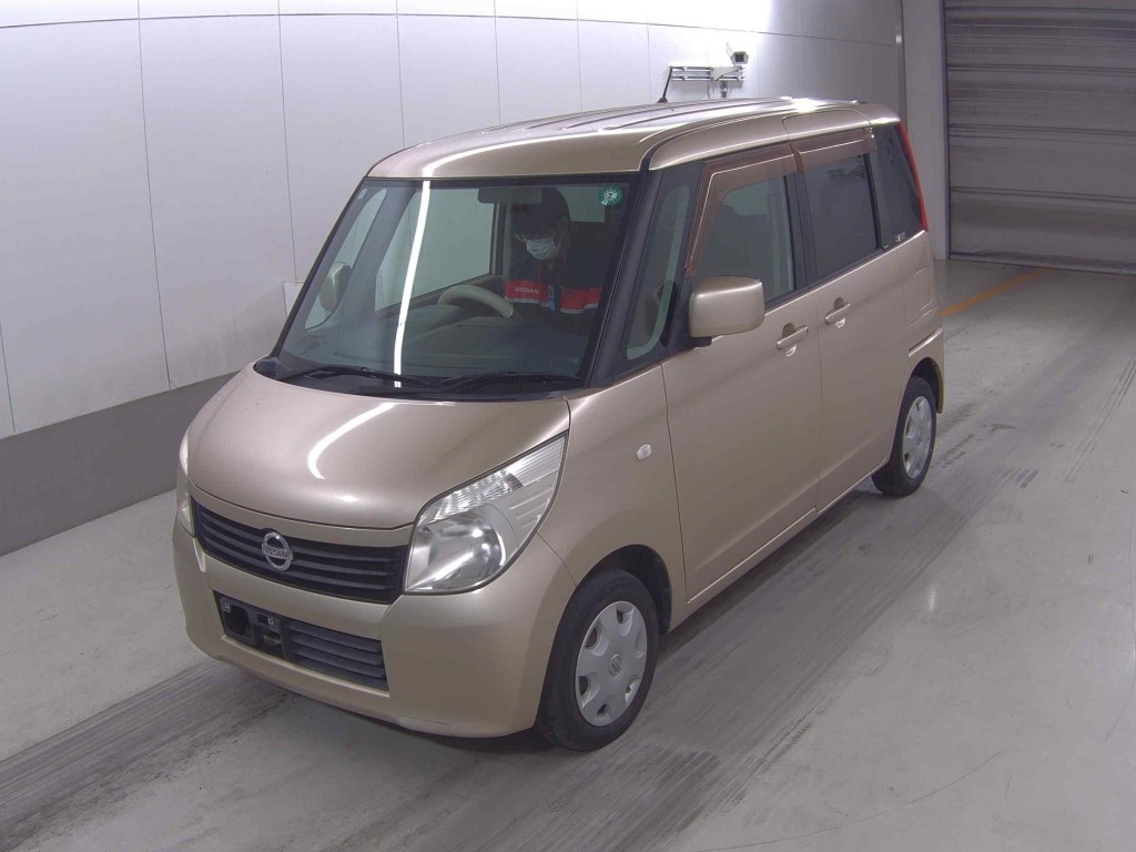 NISSAN ROOX