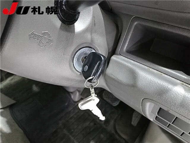 NISSAN NV100 CLIPPER