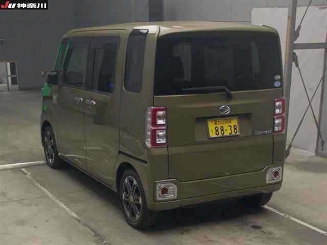 DAIHATSU WAKE