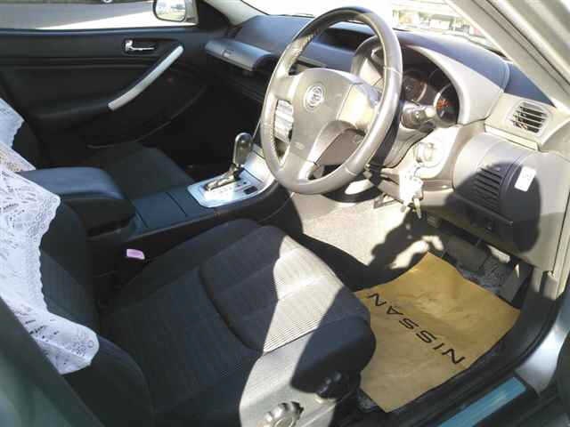 NISSAN SKYLINE