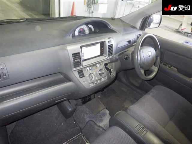 TOYOTA RAUM