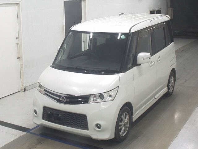 NISSAN ROOX