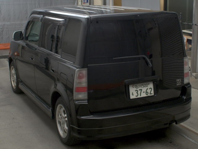 TOYOTA BB