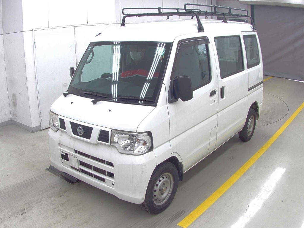 NISSAN NV100 CLIPPER