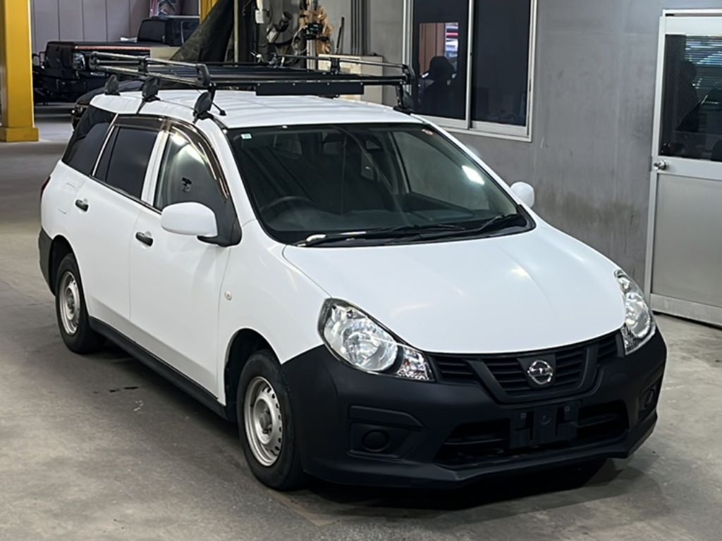 NISSAN AD