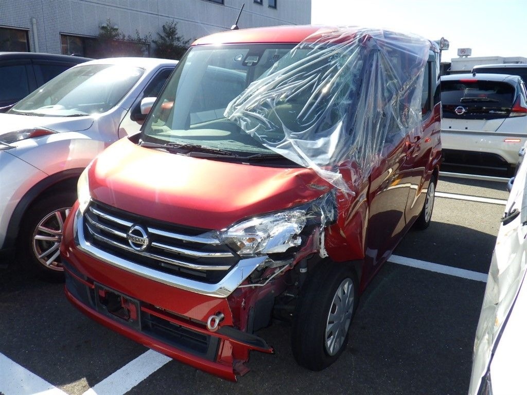 NISSAN DAYZ ROOX