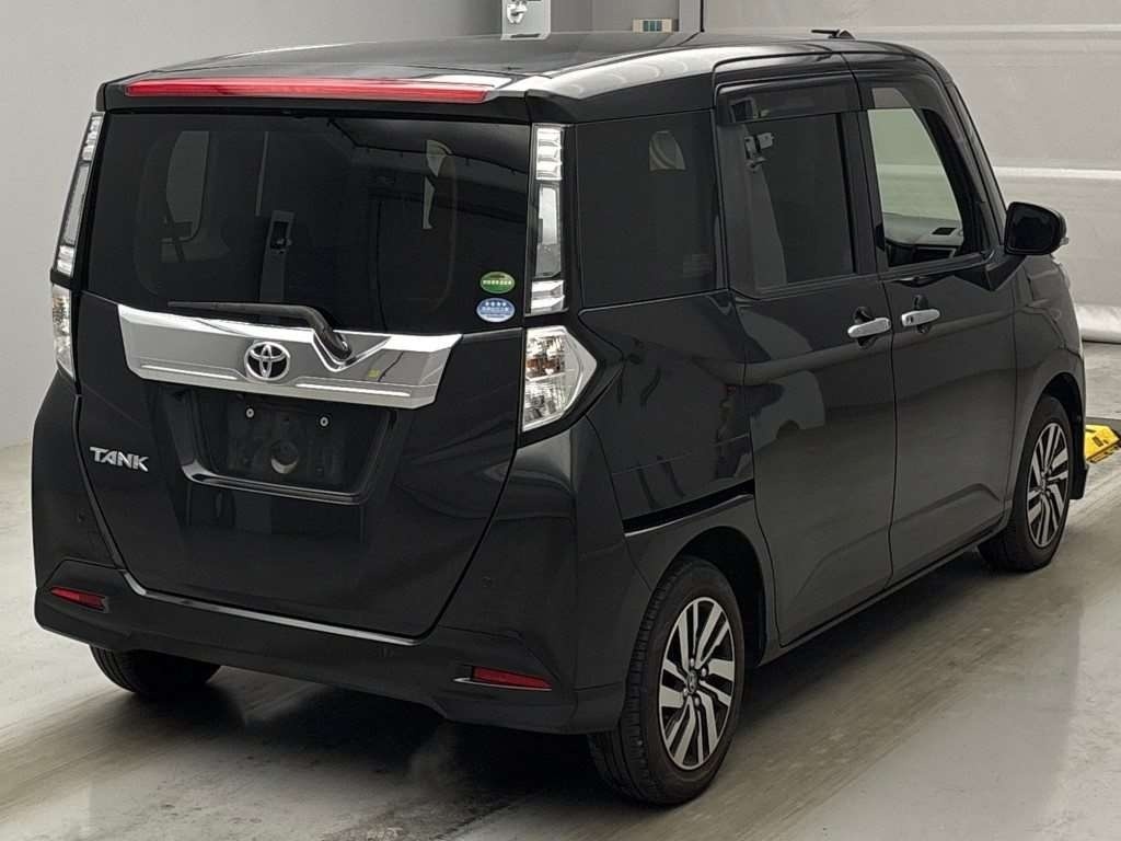TOYOTA TANK