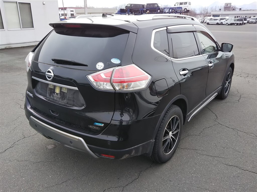 NISSAN X-TRAIL