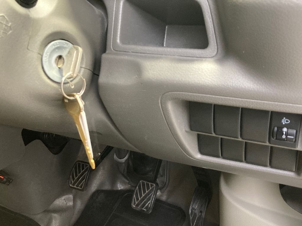 NISSAN NV100 CLIPPER
