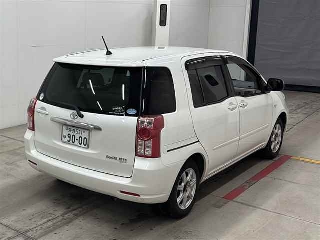 TOYOTA RAUM