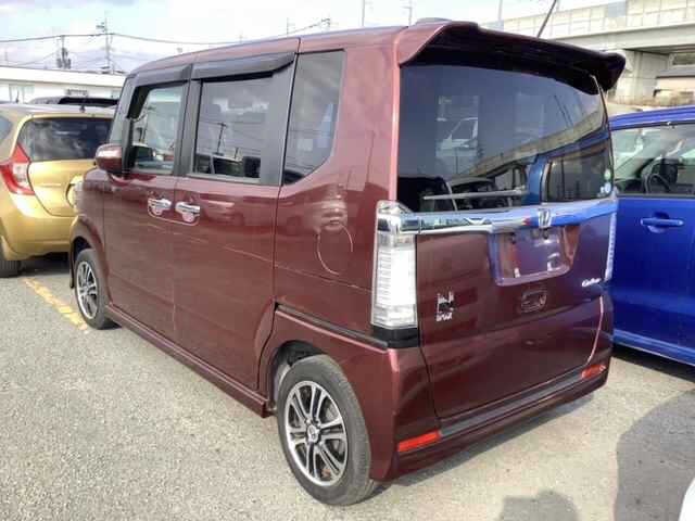 HONDA N-BOX