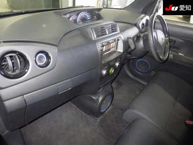 TOYOTA BB
