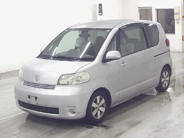 TOYOTA PORTE