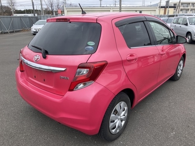TOYOTA VITZ
