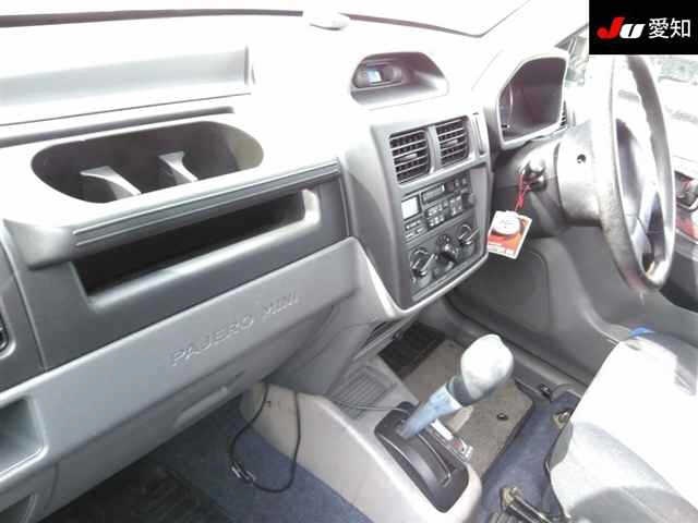 MITSUBISHI PAJERO MINI