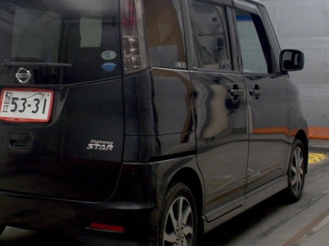 NISSAN ROOX