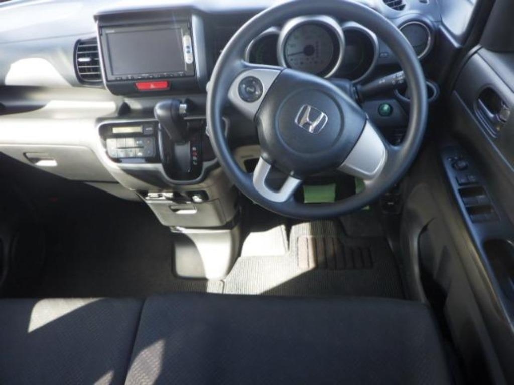 HONDA N-BOX