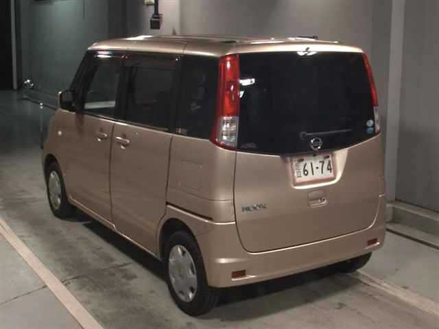 NISSAN ROOX