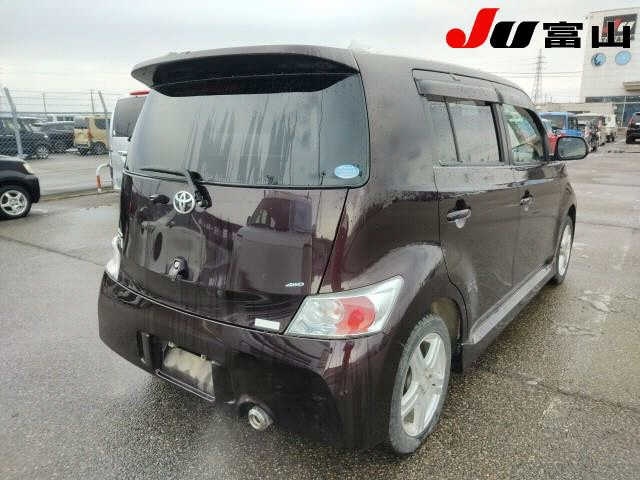 TOYOTA BB