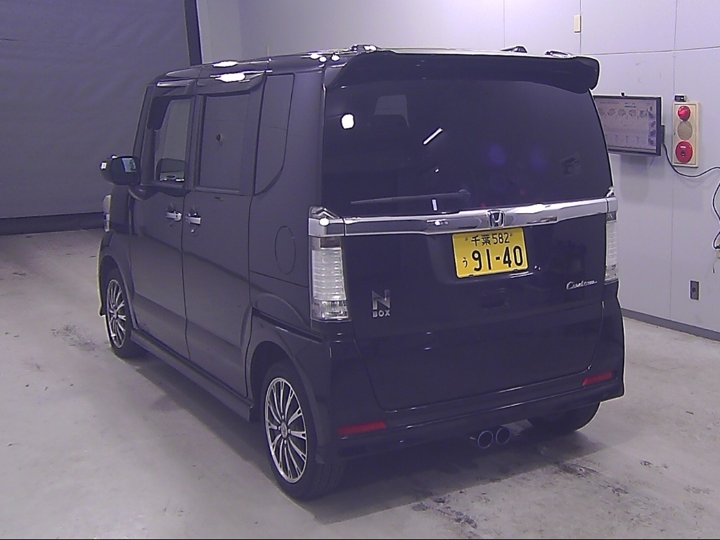 HONDA N-BOX