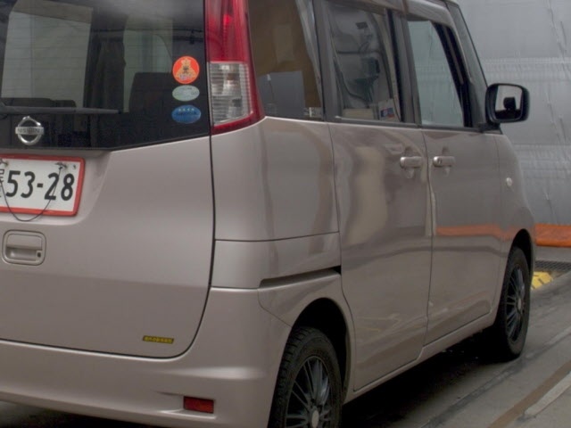 NISSAN ROOX