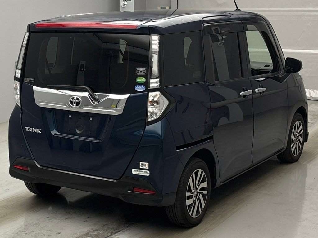 TOYOTA TANK