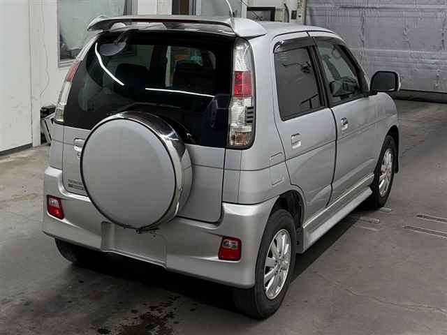 DAIHATSU TERIOS KID