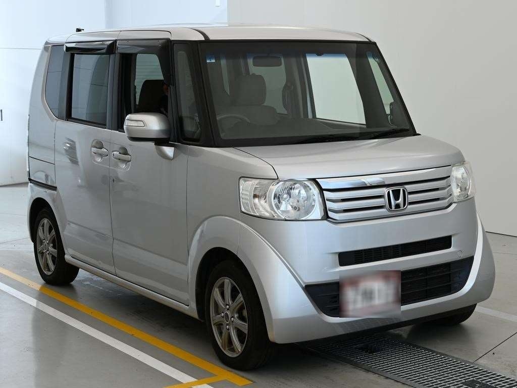HONDA N-BOX