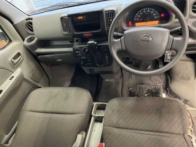 NISSAN NV100 CLIPPER