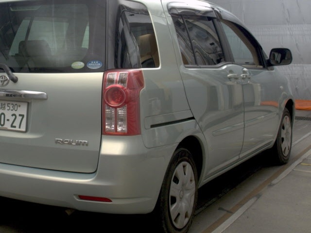 TOYOTA RAUM