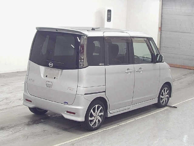 NISSAN ROOX
