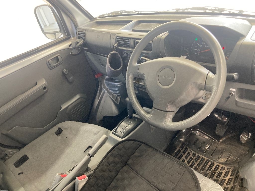 NISSAN CLIPPER