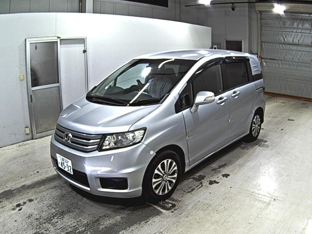 HONDA FREED SPIKE