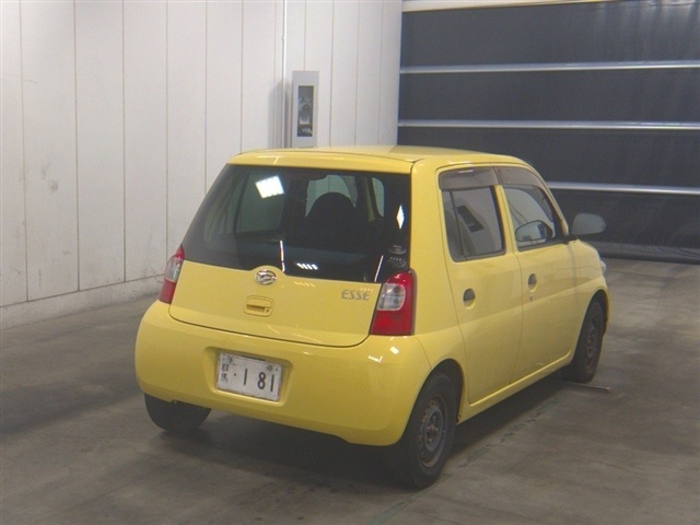 DAIHATSU ESSE
