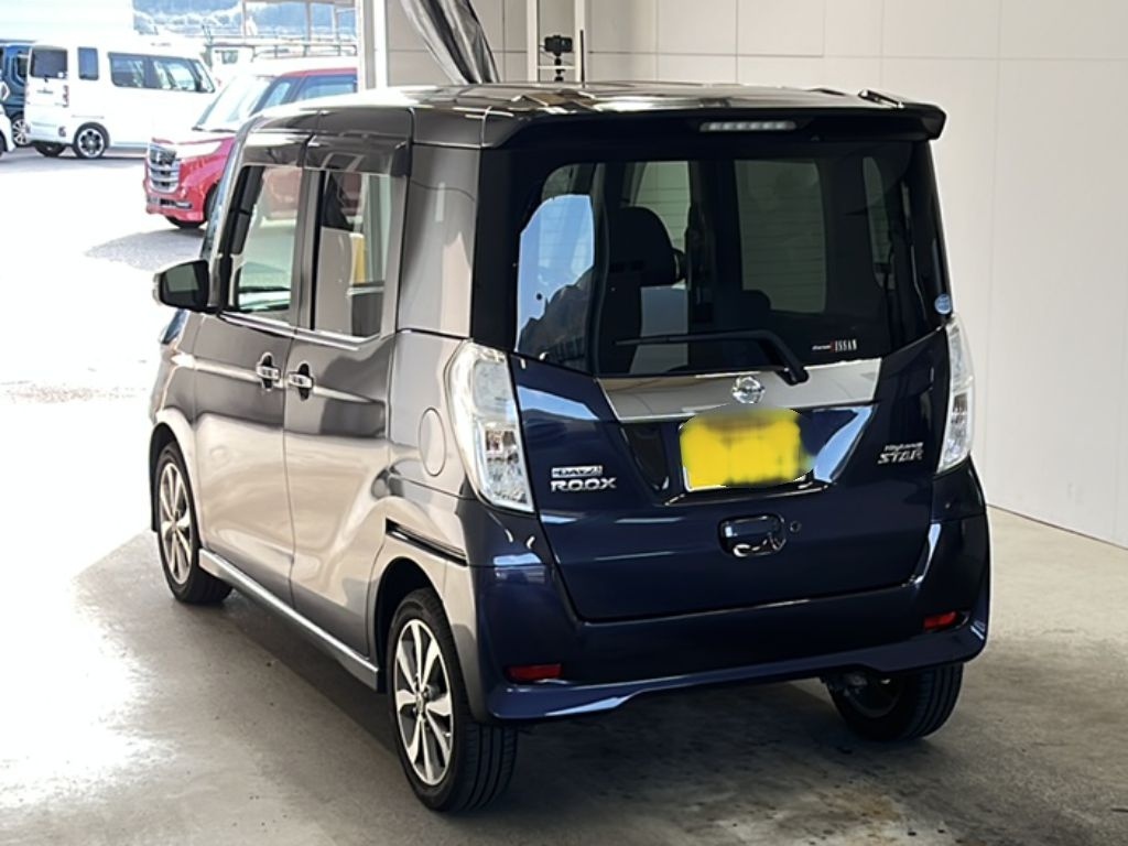 NISSAN DAYZ ROOX