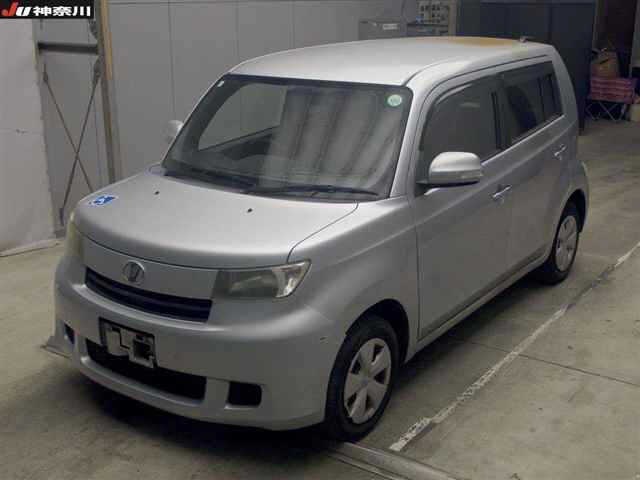 TOYOTA BB