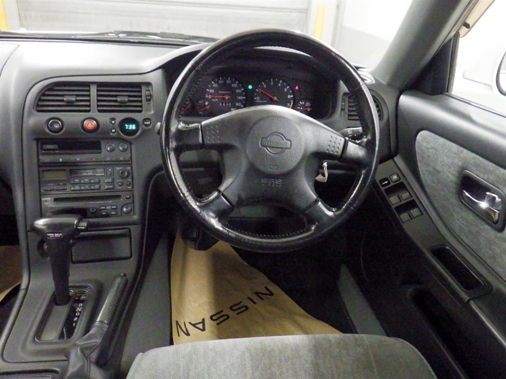 NISSAN SKYLINE