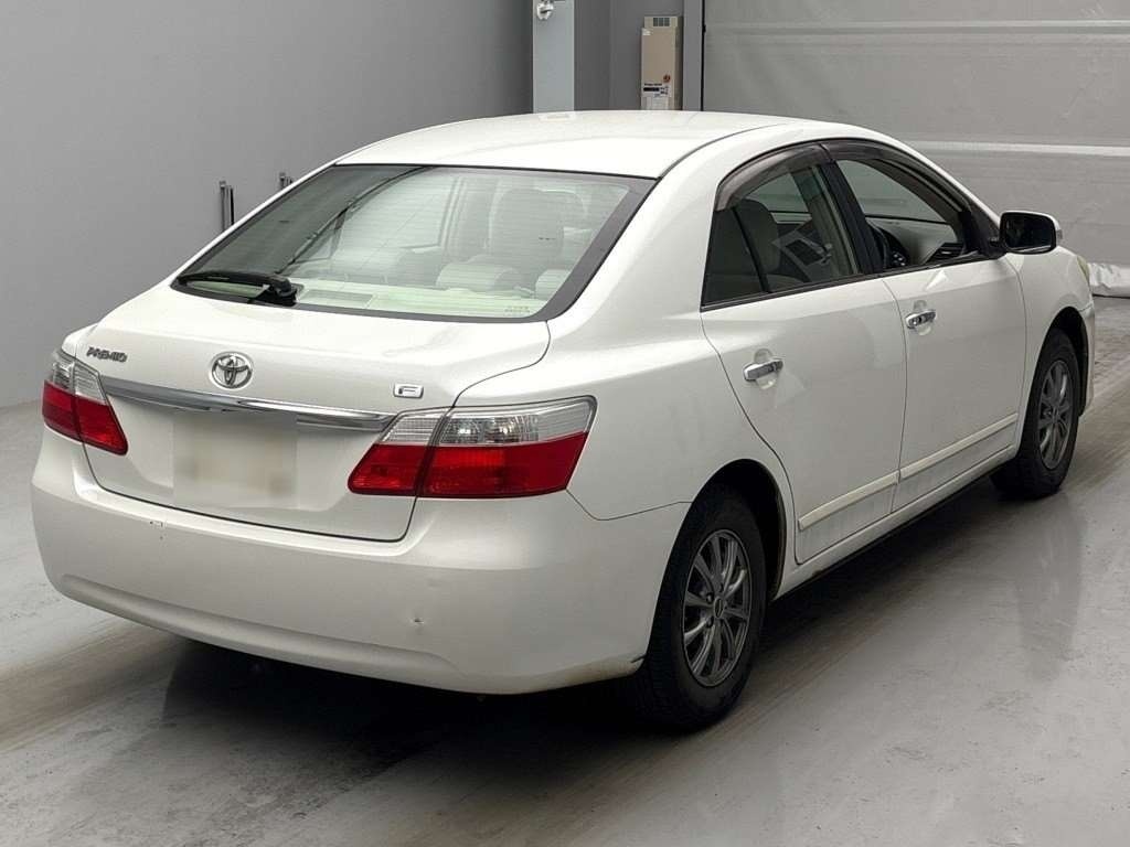 TOYOTA PREMIO