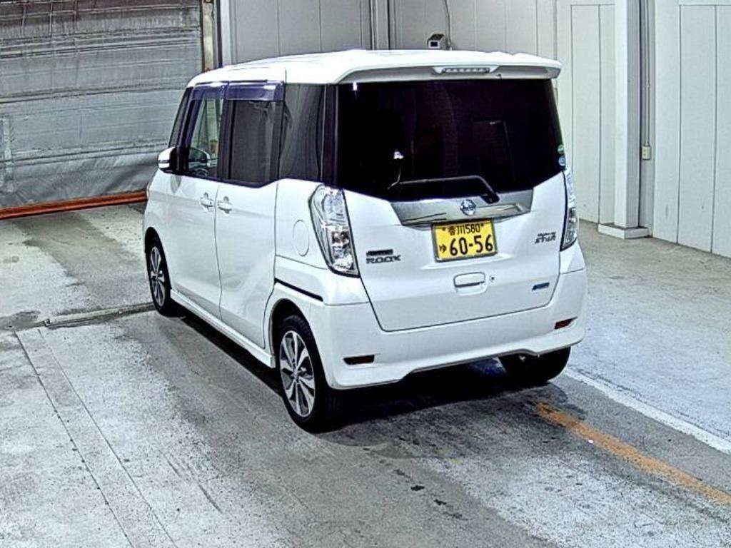 NISSAN DAYZ ROOX